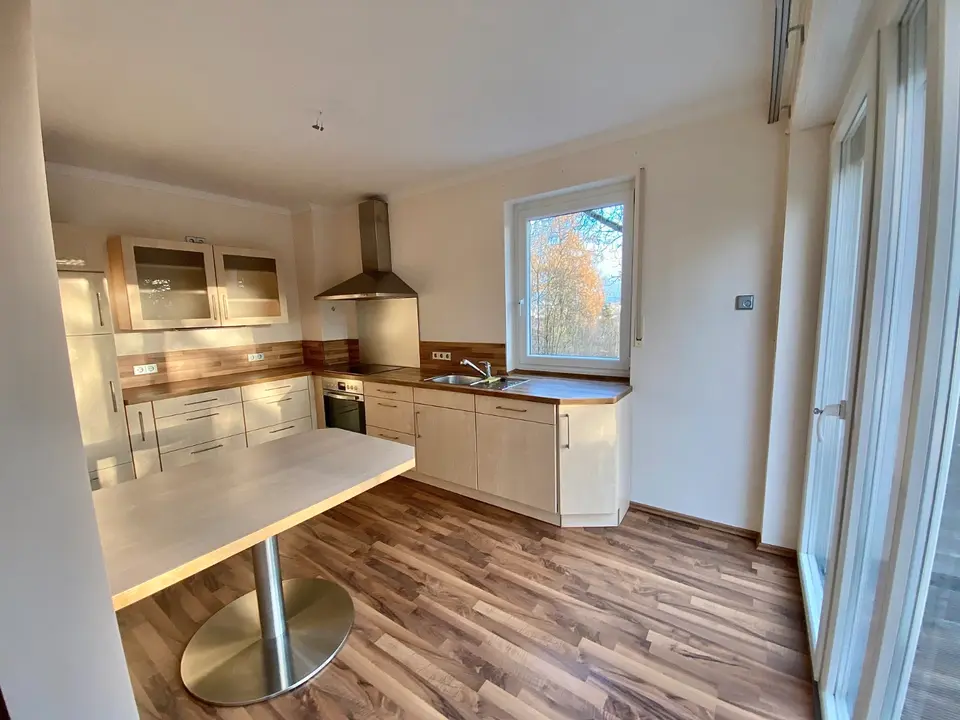 3 Zimmer Wohnung mit 78 m² in Hof – Bild 2