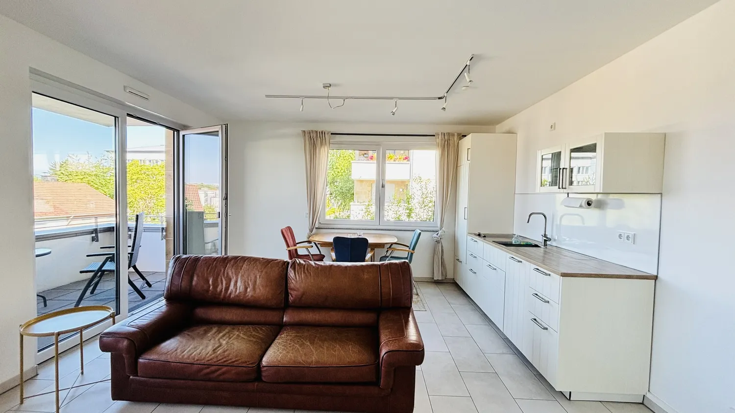 2 Zimmer Wohnung mit 60 m² in Wiesbaden – Bild 3