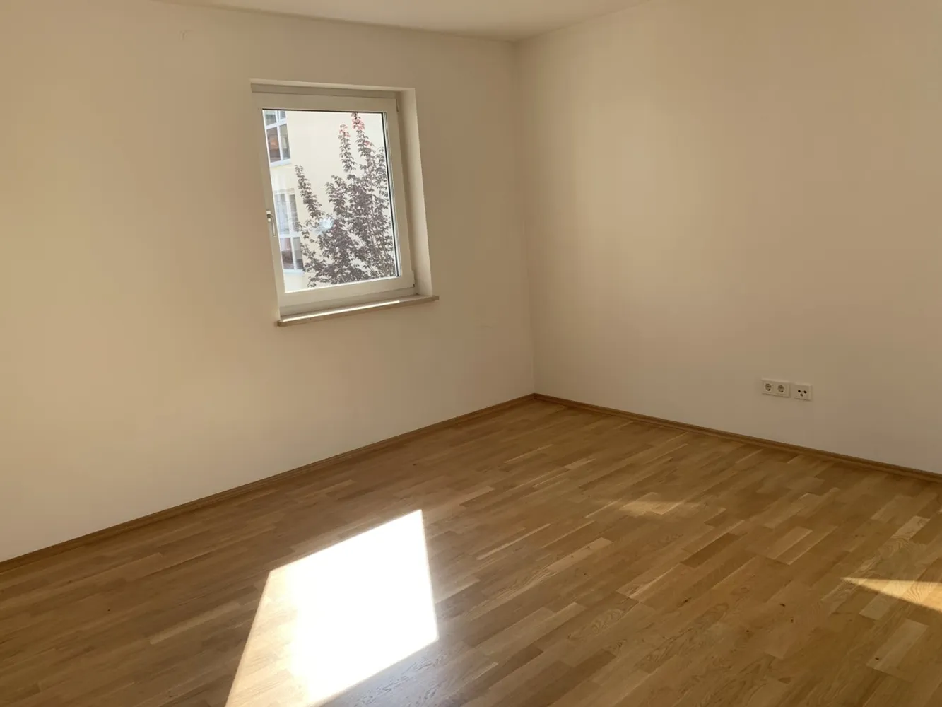 2 Zimmer Wohnung mit 67 m² in Straubing – Bild 3