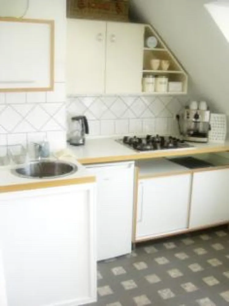1 Zimmer Wohnung mit 32 m² in Düsseldorf – Bild 2