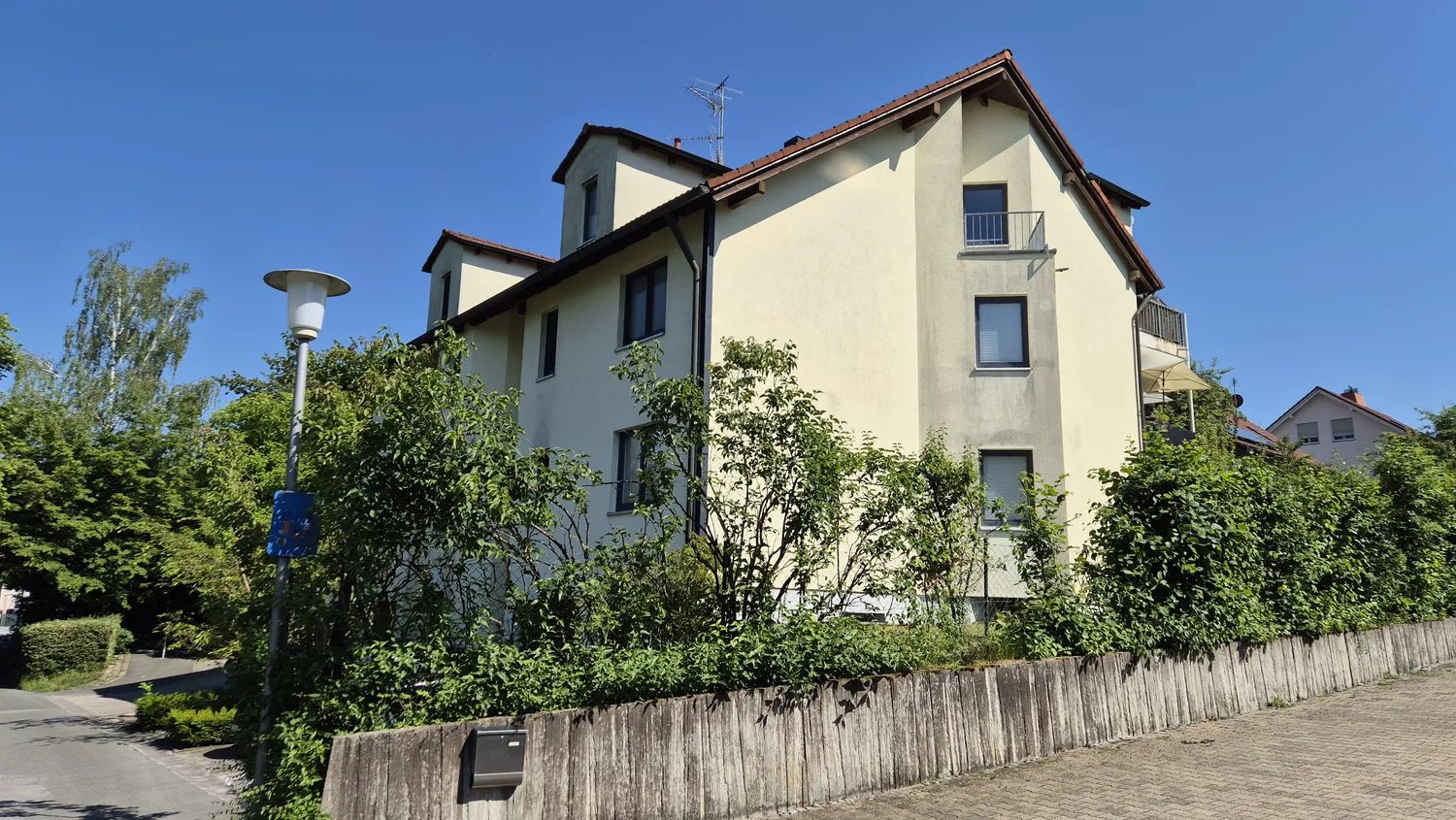 2 Zimmer Wohnung mit 43 m² in Coburg – Bild 1