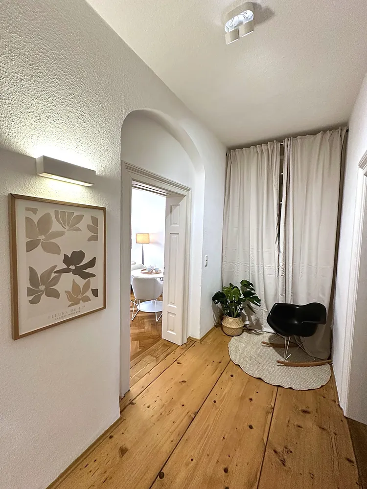 2 Zimmer Wohnung mit 60 m² in München – Bild 2