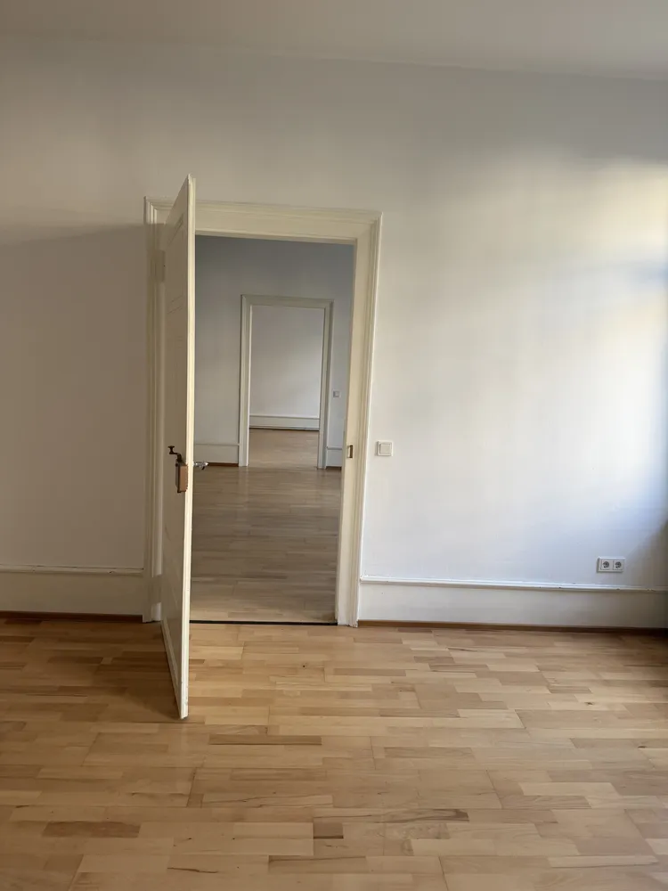 5 Zimmer Wohnung mit 140 m² in Wiesbaden – Bild 6