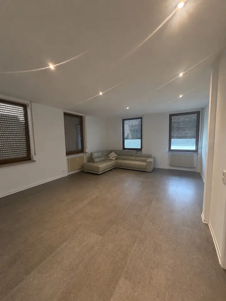 6 Zimmer Wohnung mit 160 m² in Herrenberg – Bild 5