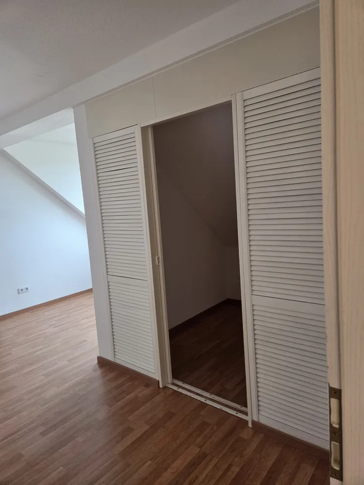 3 Zimmer Wohnung mit 80 m² in Weißenfels – Bild 4