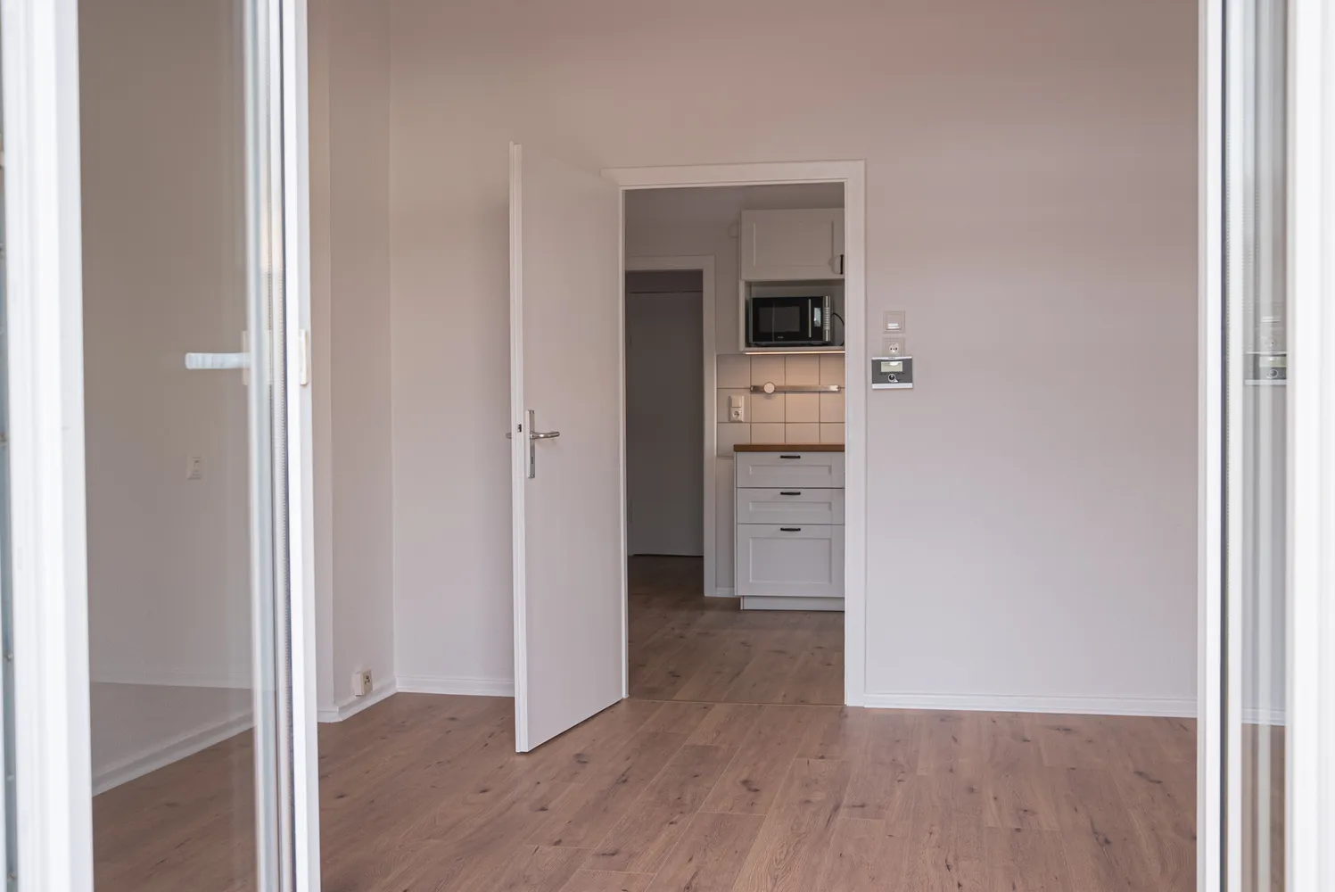 2 room apartment with 50 m² in Cologne – Photo 12