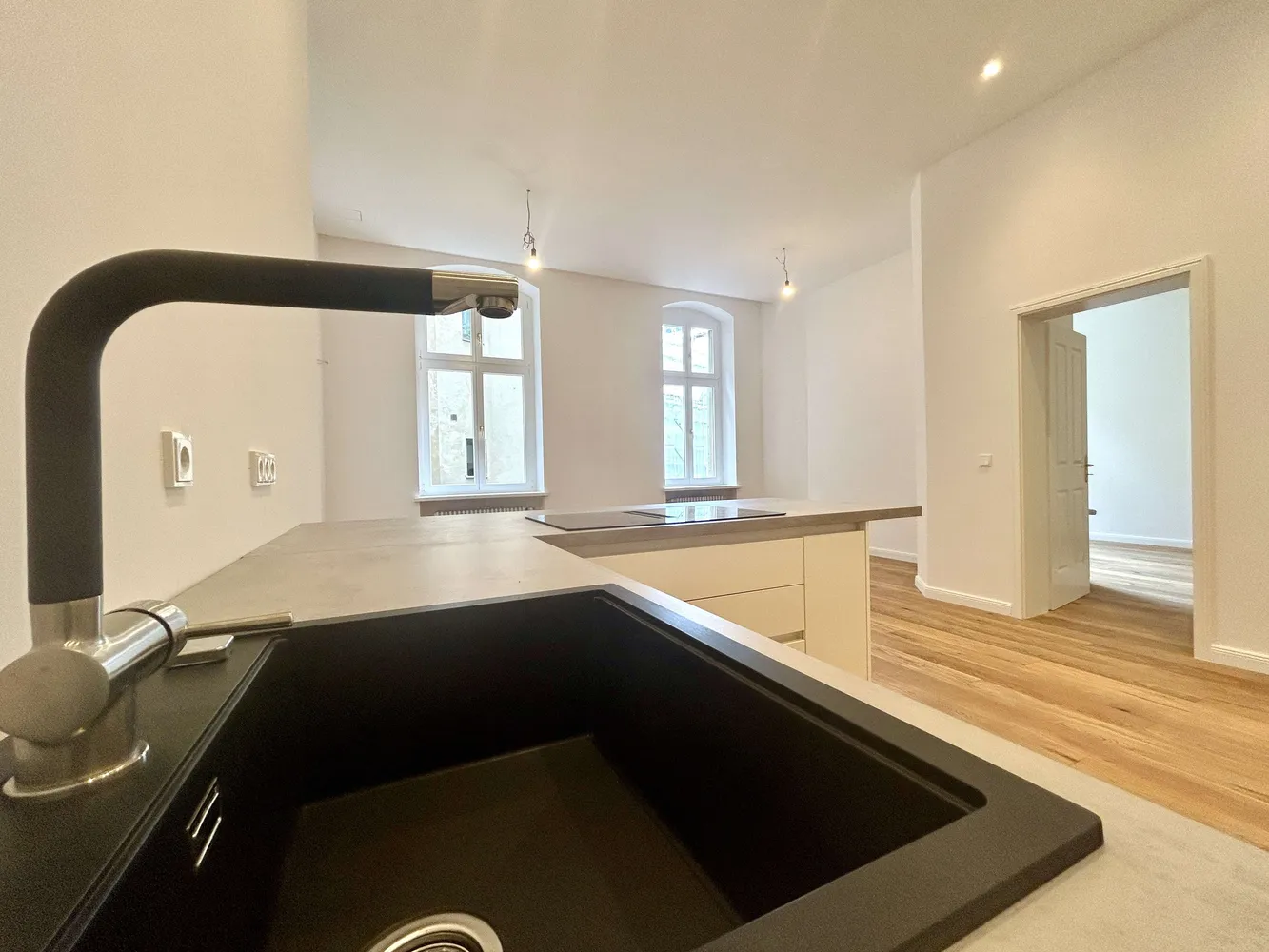 2 room apartment with 83 m² in Berlin – Photo 11