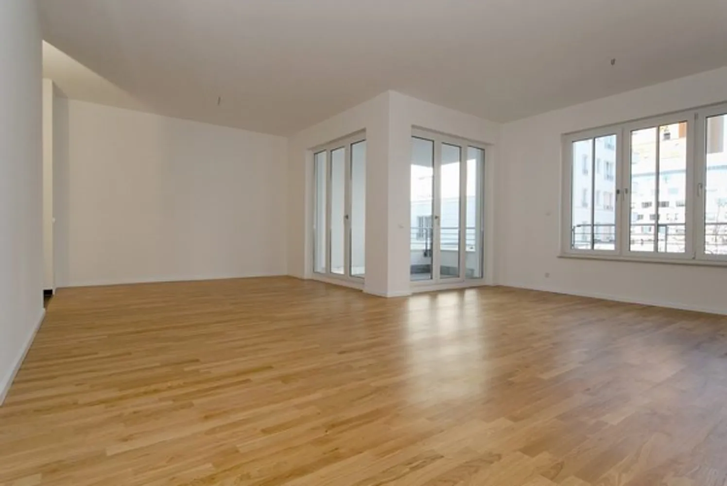 3 Zimmer Wohnung mit 136 m² in Berlin – Bild 2