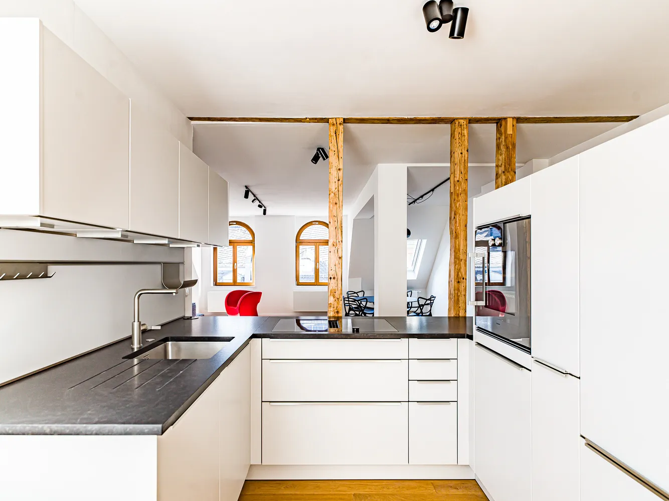 2 Zimmer Wohnung mit 77 m² in Wiesbaden – Bild 6