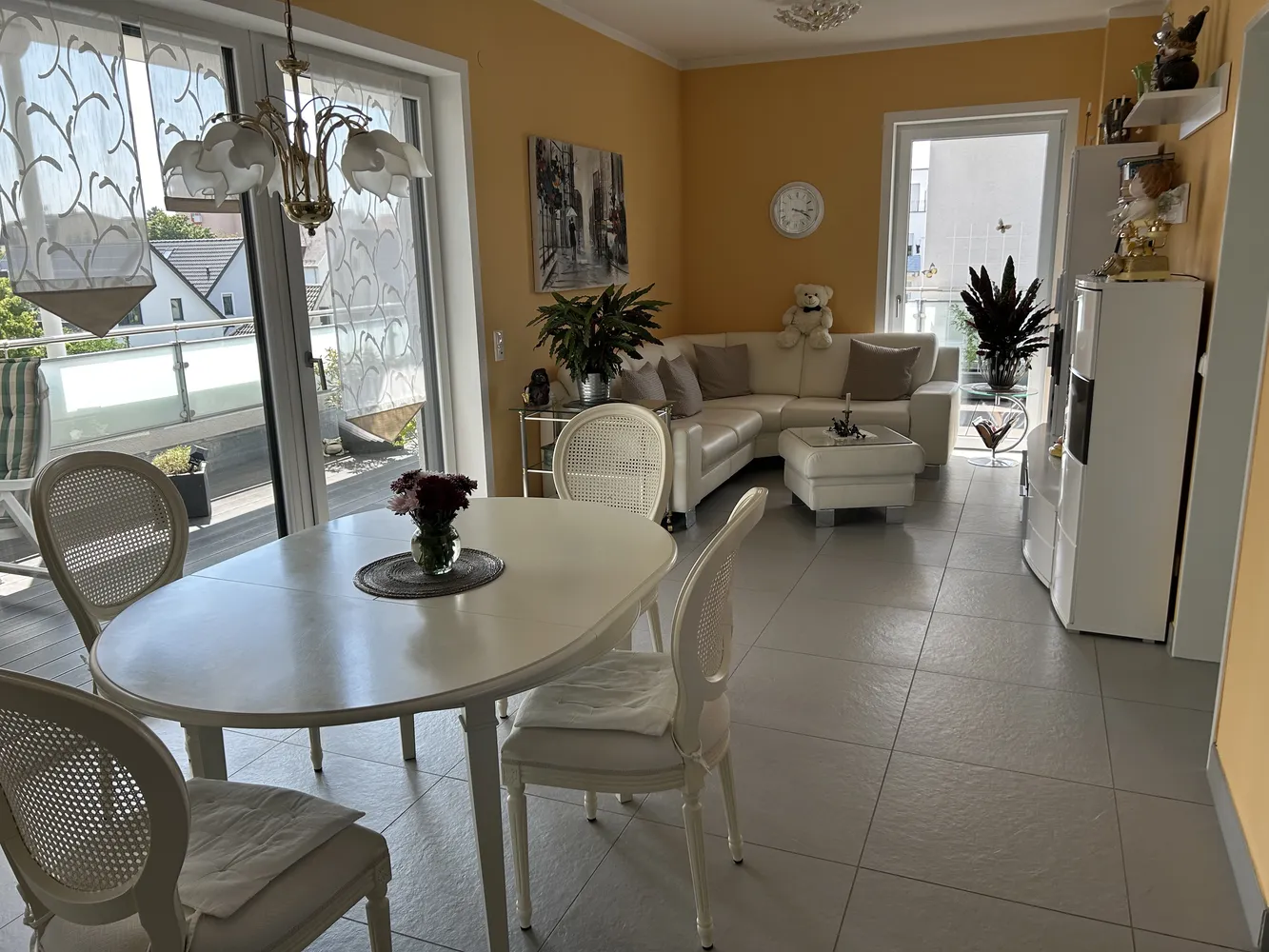 2 room apartment with 104 m² in Augsburg – Photo 9