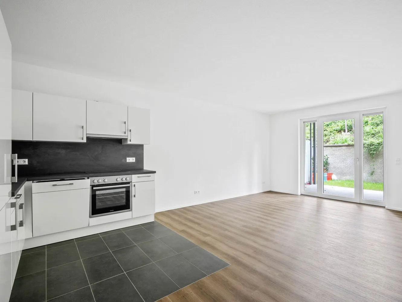 2 Zimmer Wohnung mit 69 m² in Dresden – Bild 3
