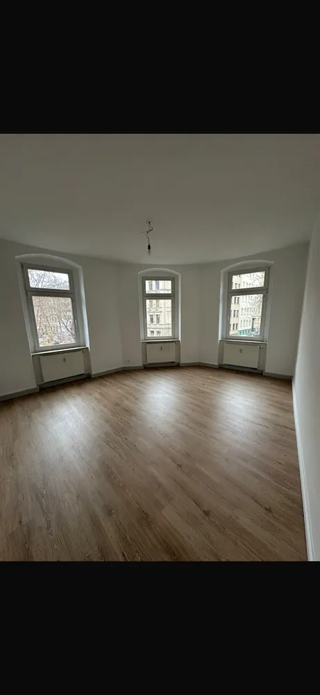 3 Zimmer Wohnung mit 92 m² in Halle (Saale) – Bild 1