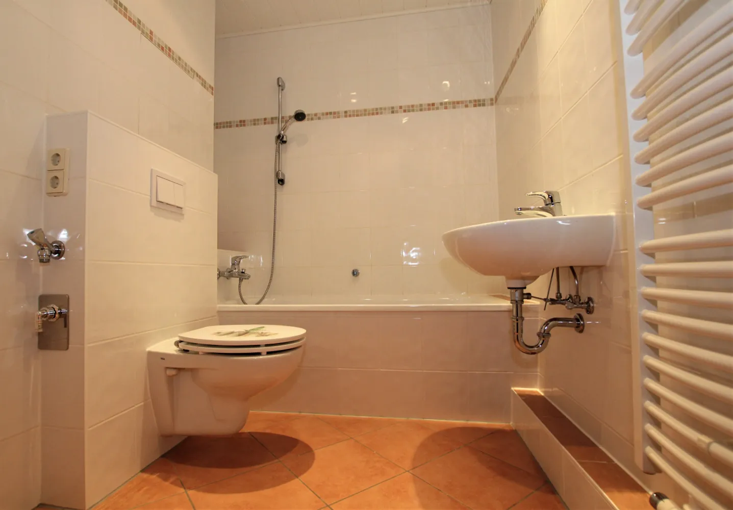 2 Zimmer Wohnung mit 55 m² in Suhl – Bild 3