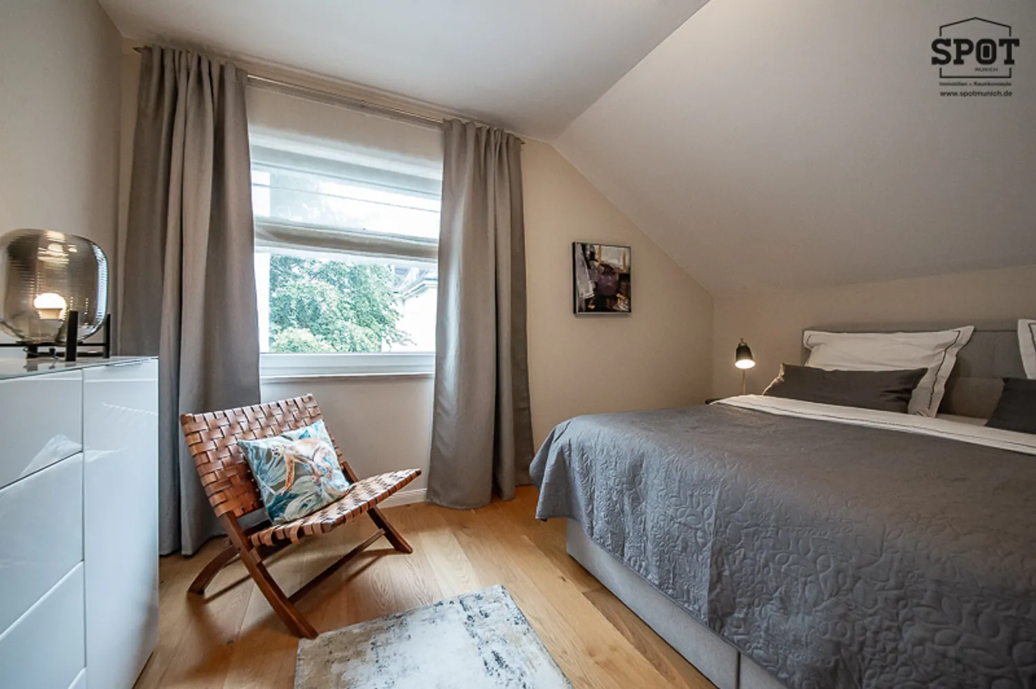 3 Zimmer Wohnung mit 90 m² in München – Bild 4