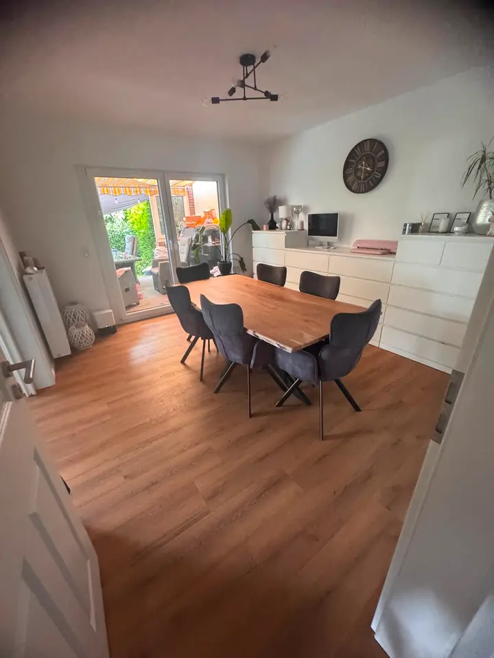 6 Zimmer Haus mit 134 m² in Wilhelmshaven – Bild 4