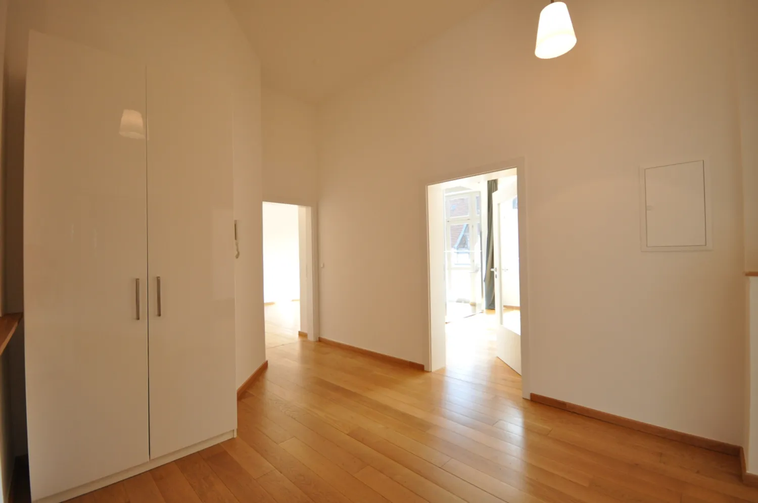 6 Zimmer Wohnung mit 246 m² in Hannover – Bild 10