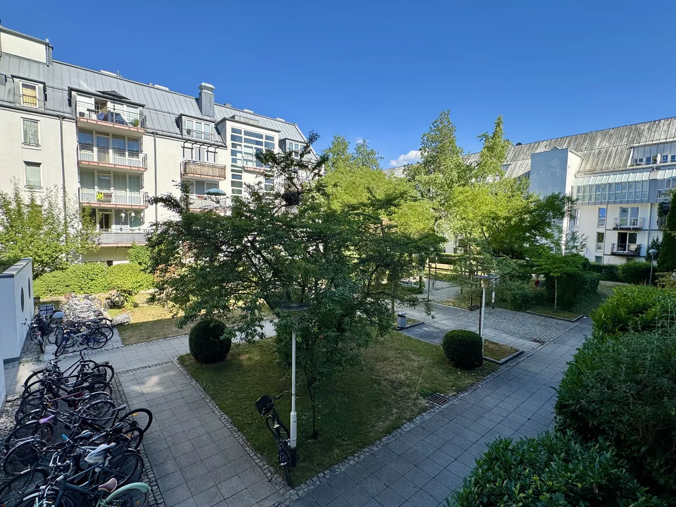 2 Zimmer Wohnung mit 60 m² in München – Bild 2