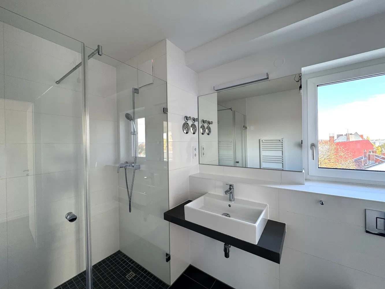 2 room apartment with 62 m² in Berlin – Photo 3