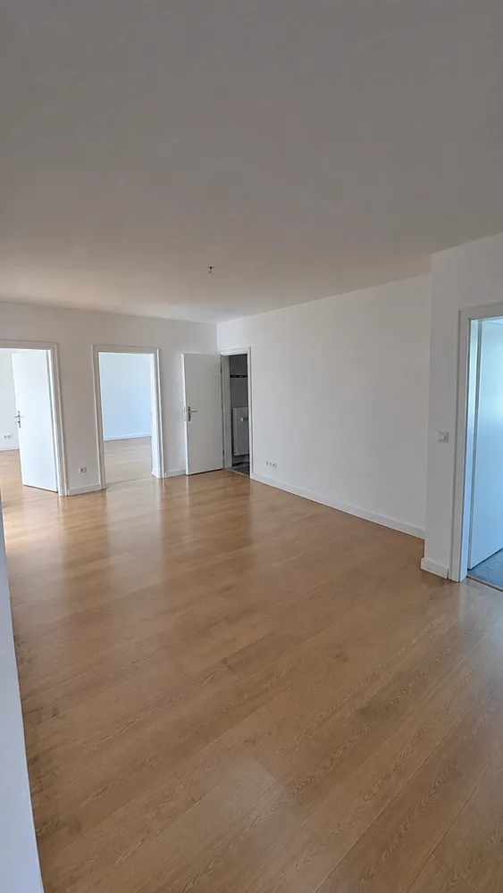 5 Zimmer Wohnung mit 175 m² in Hamburg – Bild 2