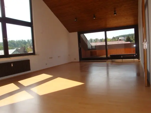 4 Zimmer Wohnung mit 104 m² in Böblingen – Bild 1