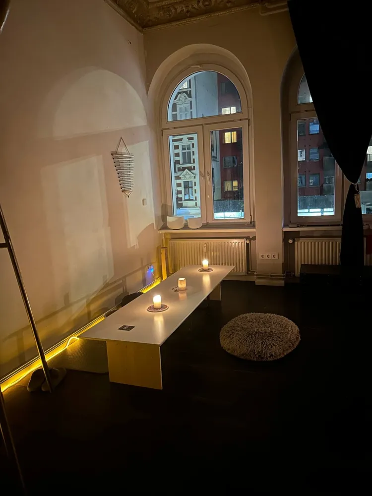 7 Zimmer Wohnung mit 232 m² in Berlin – Bild 4