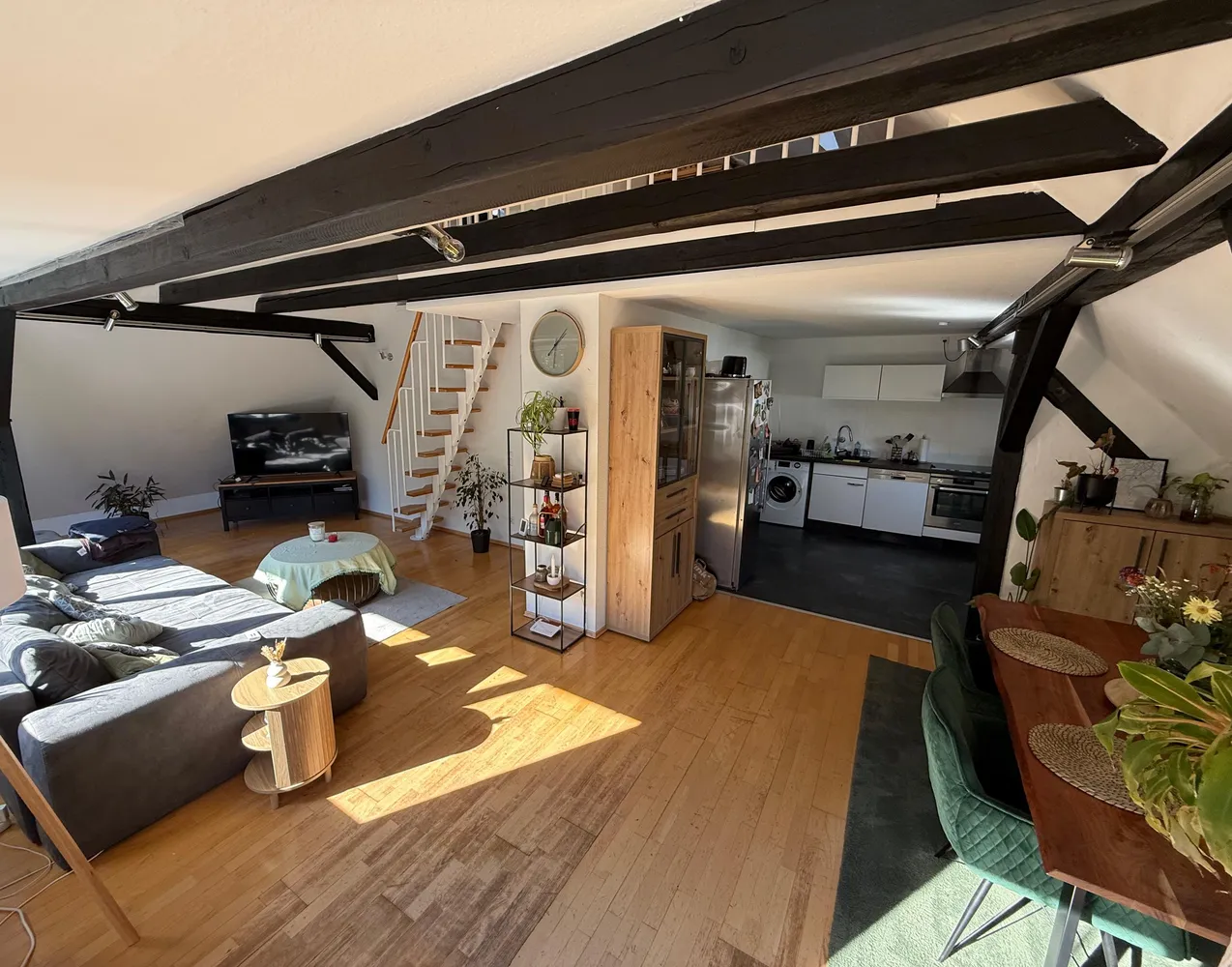 4 Zimmer Wohnung mit 107 m² in Essen – Bild 2