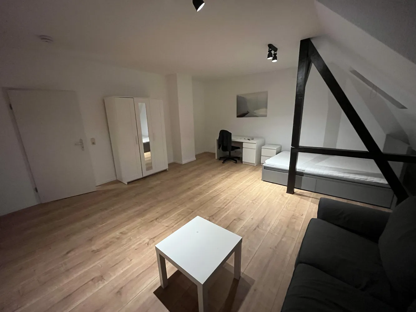 2 Zimmer Wohnung mit 77 m² in Chemnitz – Bild 5
