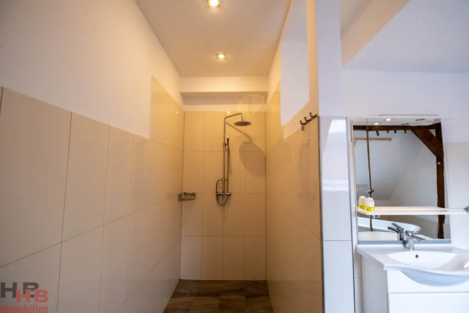 12 Zimmer Wohnung mit 330 m² in Bremen – Bild 10