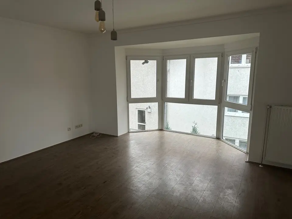 4 Zimmer Wohnung mit 105 m² in Kassel – Bild 1