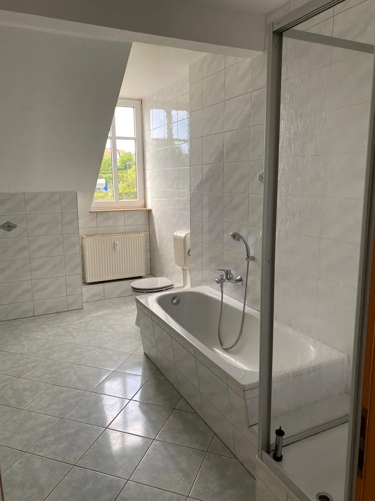 3 Zimmer Wohnung mit 101 m² in Zwickau – Bild 2