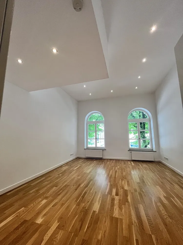 2 Zimmer Wohnung mit 91 m² in Wiesbaden – Bild 2
