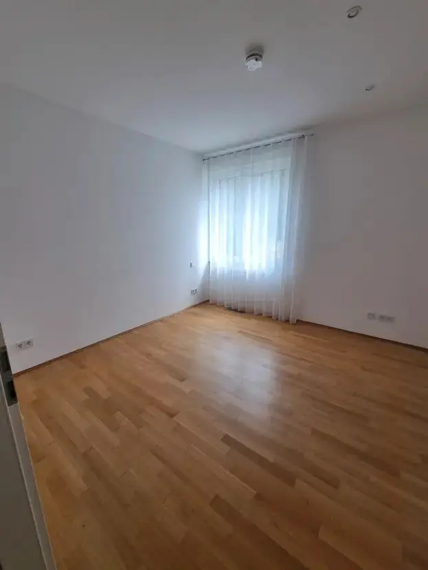 2 Zimmer Wohnung mit 80 m² in Essen – Bild 3