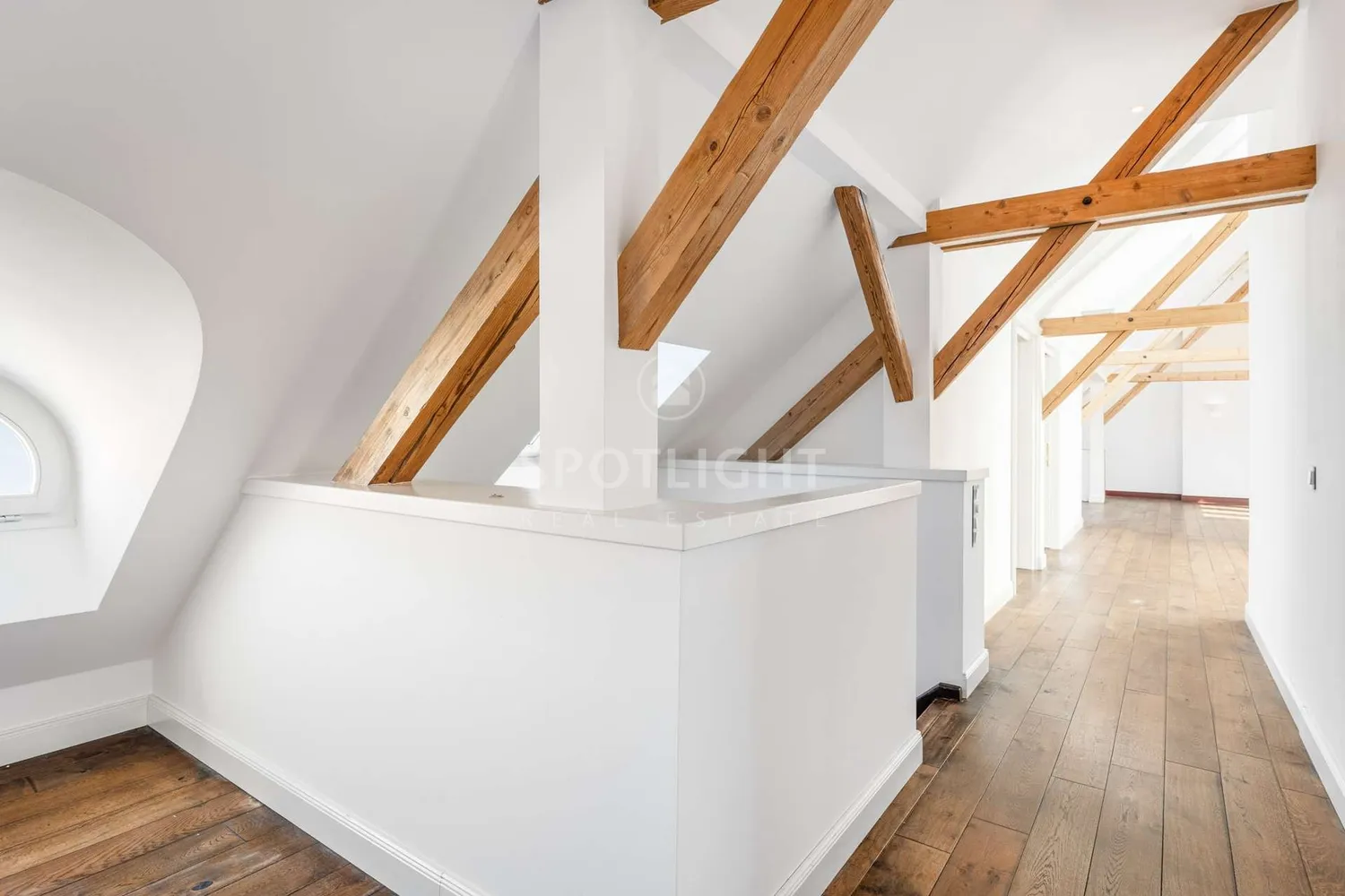 5 Zimmer Wohnung mit 230 m² in München – Bild 8