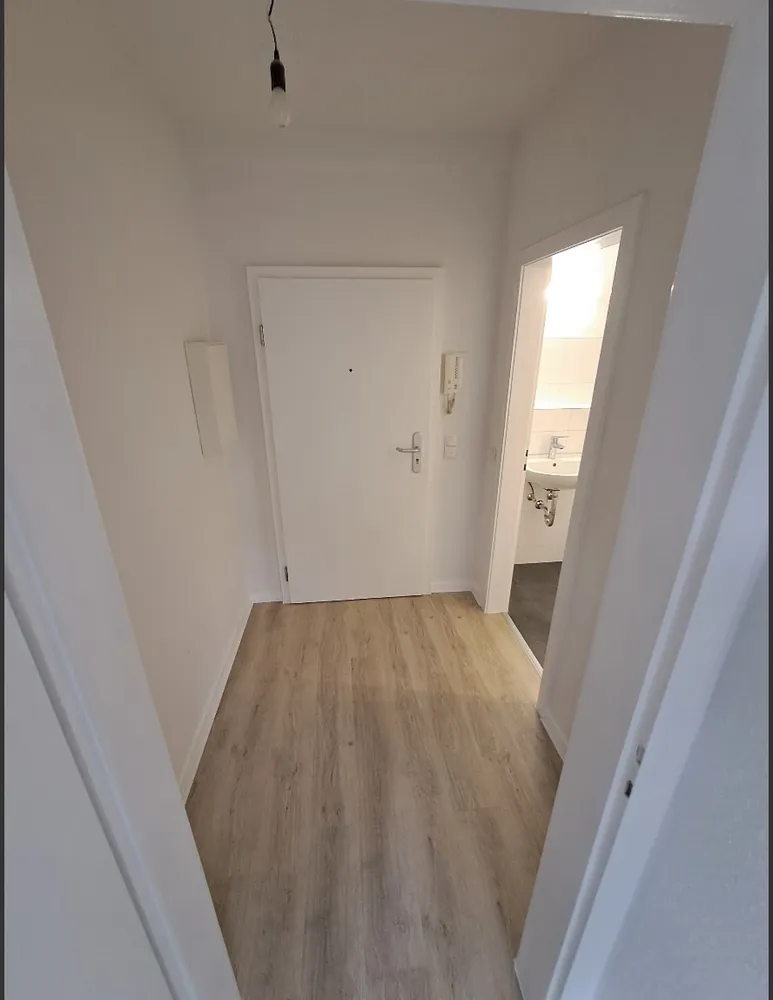 1 Zimmer Wohnung mit 32 m² in Köln – Bild 6