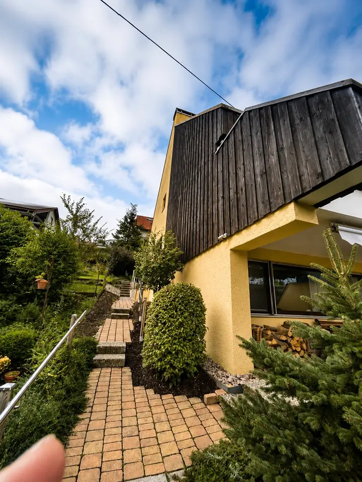 6 Zimmer Wohnung mit 125 m² in Nürtingen – Bild 4