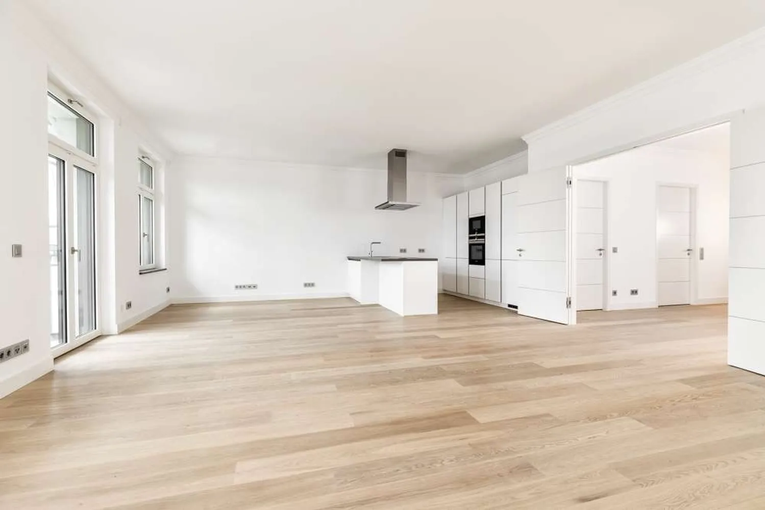 4 Zimmer Wohnung mit 181 m² in Hamburg – Bild 2