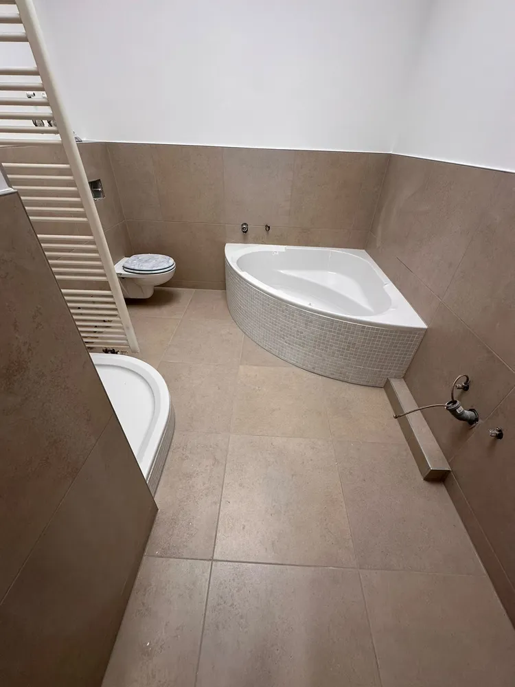 2 Zimmer Wohnung mit 95 m² in Frankfurt am Main – Bild 9