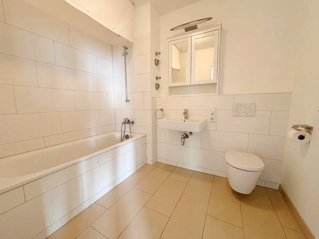 3 Zimmer Wohnung mit 92 m² in Hamburg – Bild 7