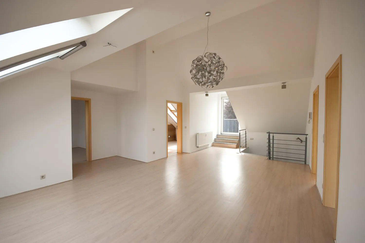 3 Zimmer Wohnung mit 101 m² in Zwickau – Bild 1