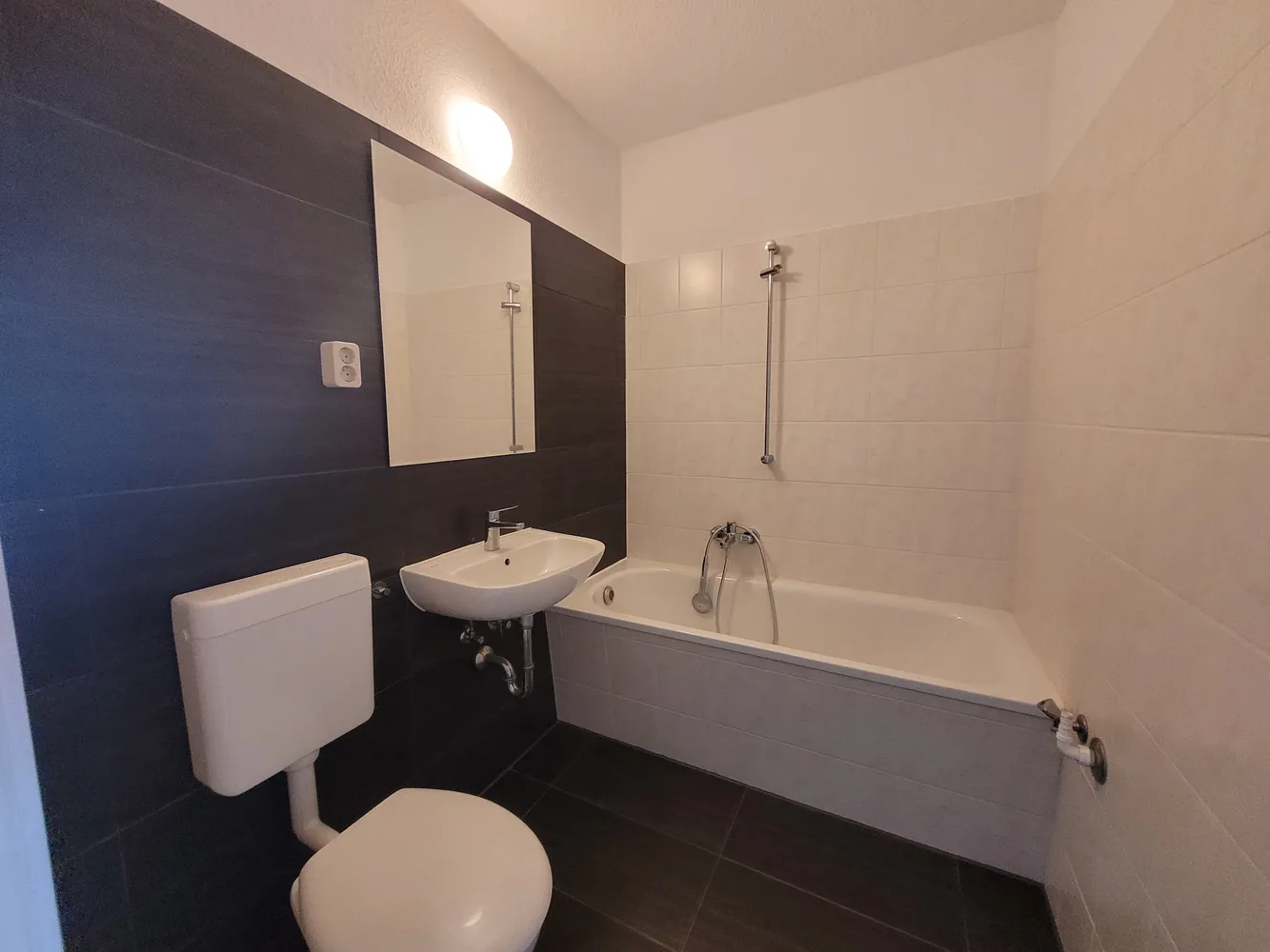 3 Zimmer Wohnung mit 55 m² in Halle (Saale) – Bild 5