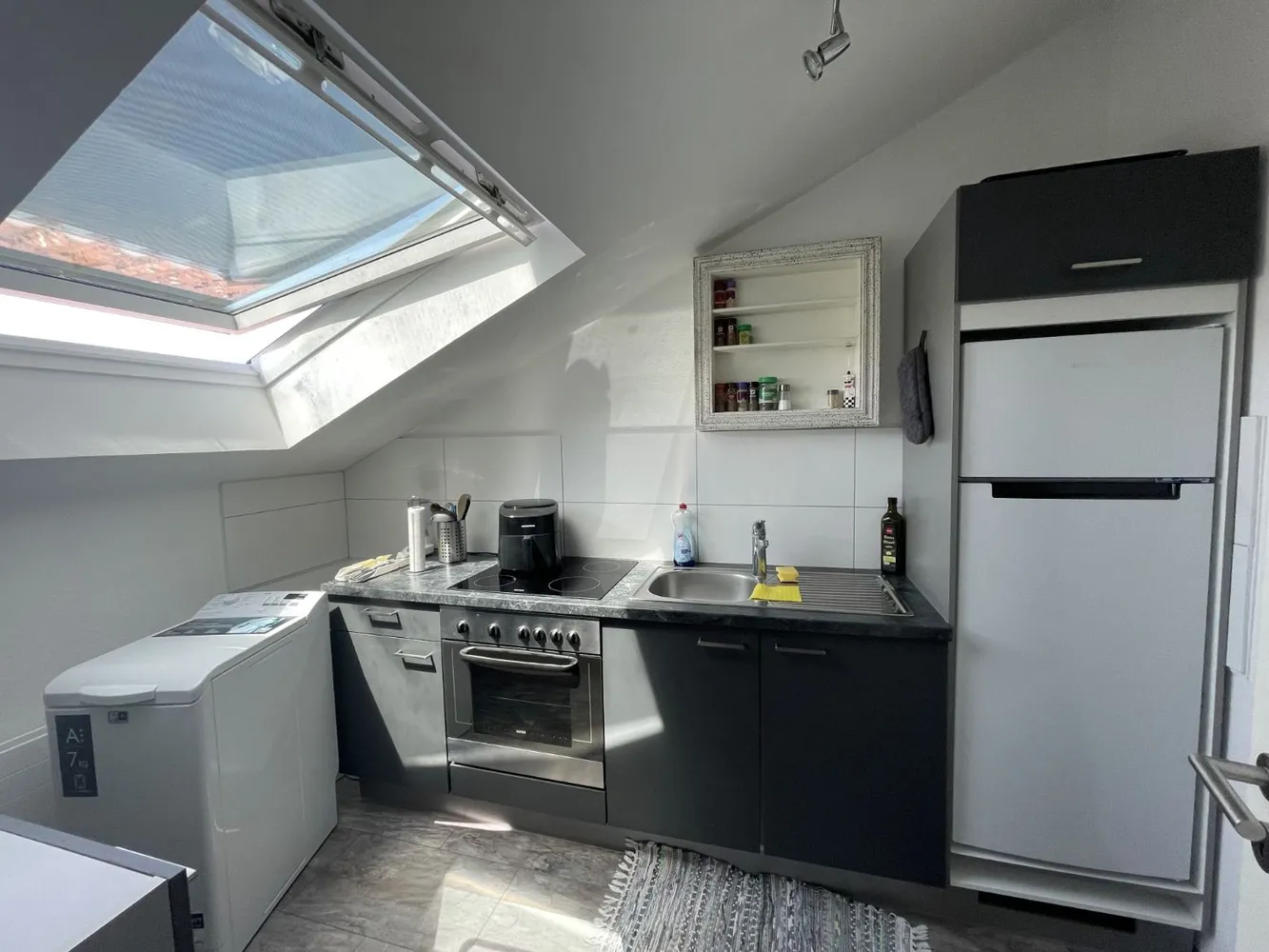 1 Zimmer Wohnung mit 37 m² in Düsseldorf – Bild 3