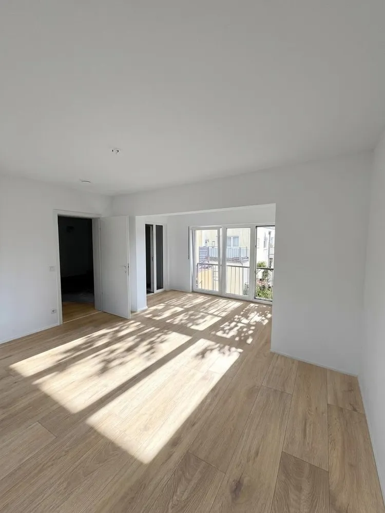 2 Zimmer Wohnung mit 67 m² in Berlin – Bild 1