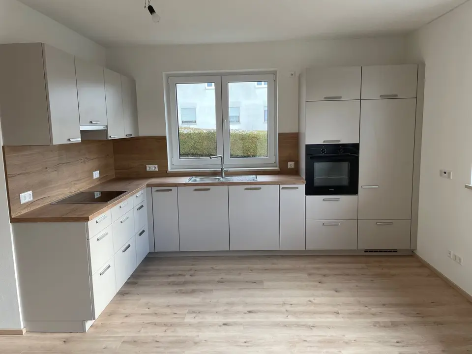 4 Zimmer Wohnung mit 130 m² in Nördlingen – Bild 2