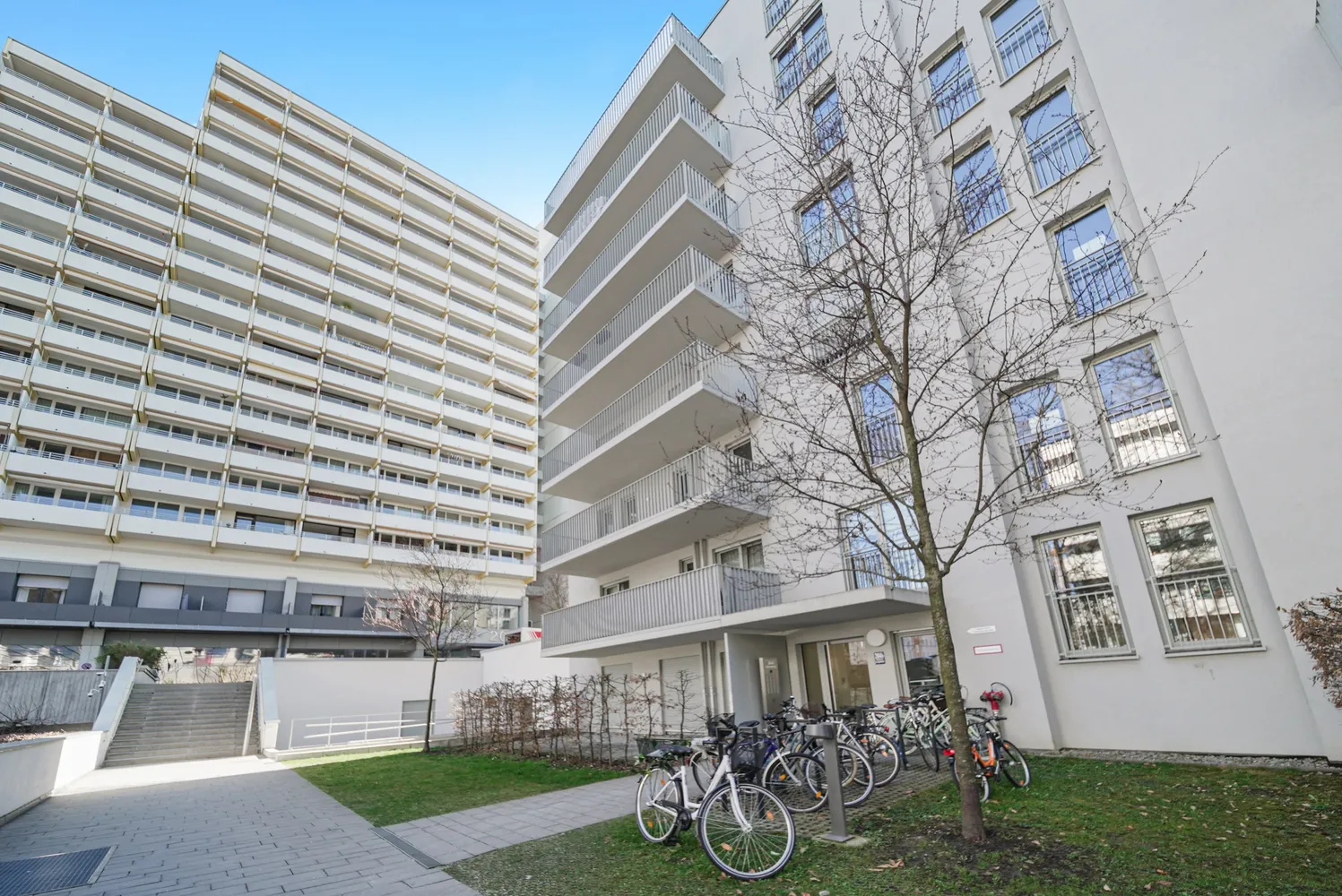 3 Zimmer Wohnung mit 83 m² in München – Bild 2