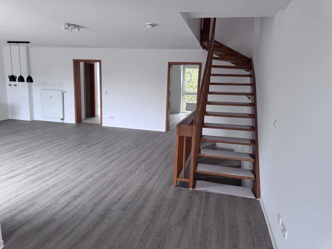 4 Zimmer Wohnung mit 140 m² in Köln – Bild 2