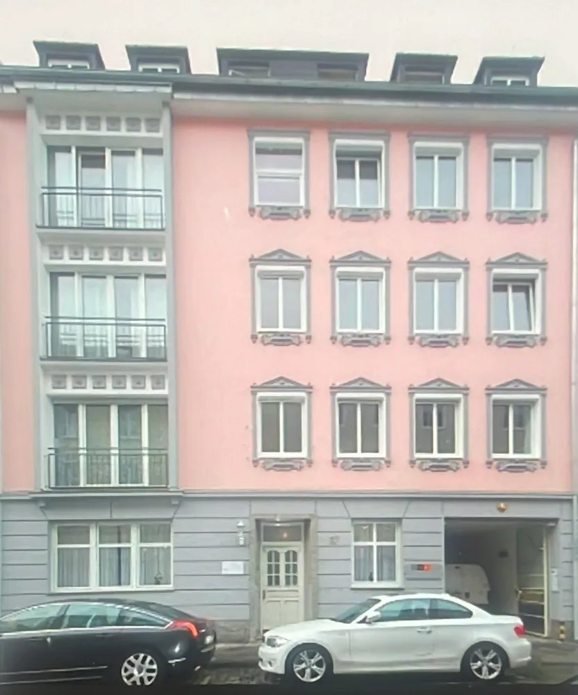 2 Zimmer Wohnung mit 70 m² in Düsseldorf – Bild 1