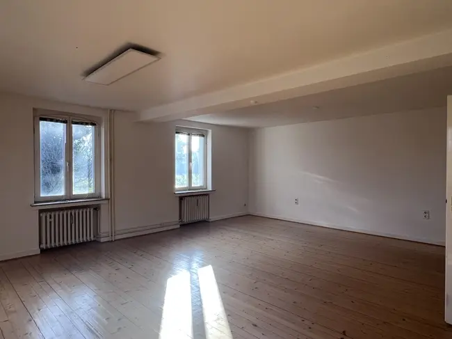 4 Zimmer Wohnung mit 190 m² in Duisburg – Bild 1