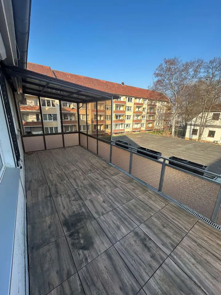 6 Zimmer Wohnung mit 200 m² in Hildesheim – Bild 4