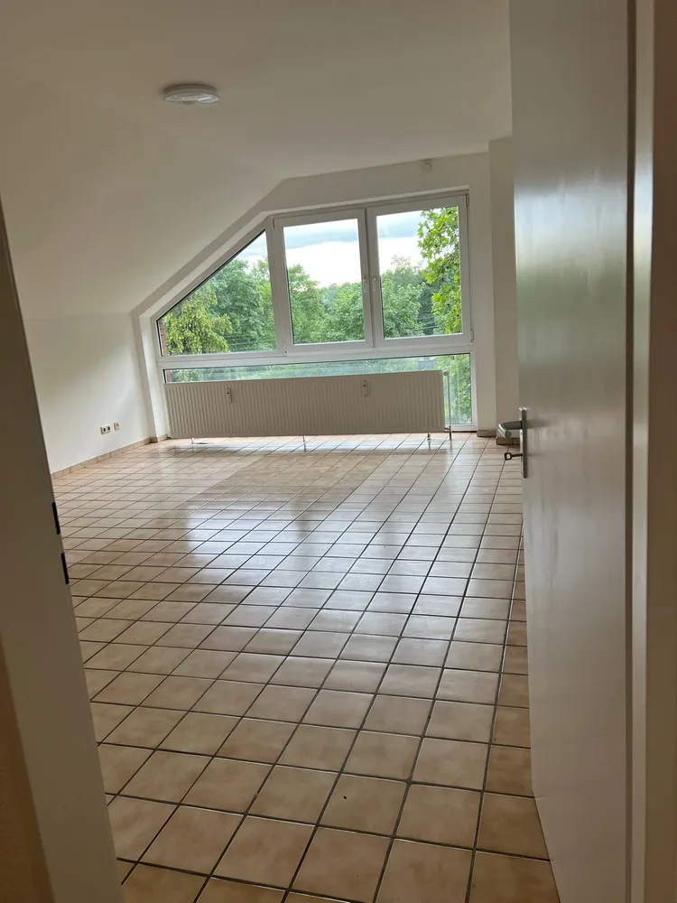 4 Zimmer Wohnung mit 95 m² in Duisburg – Bild 1