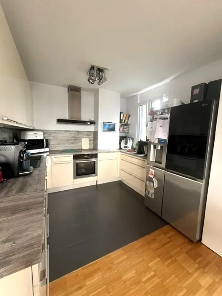 4 Zimmer Wohnung mit 124 m² in Wiesbaden – Bild 4
